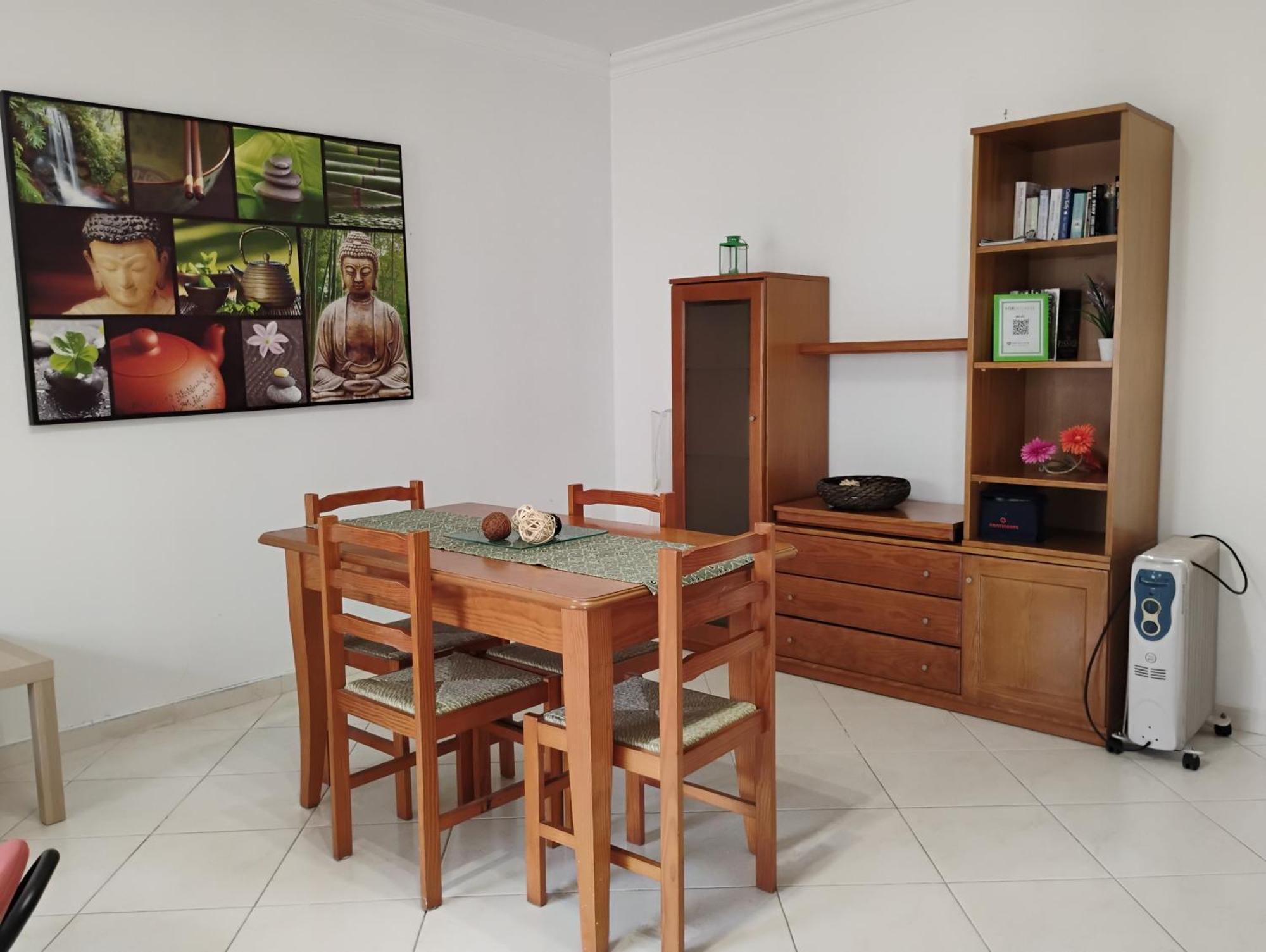 Apartamentos Monica Quarteira Rum bild